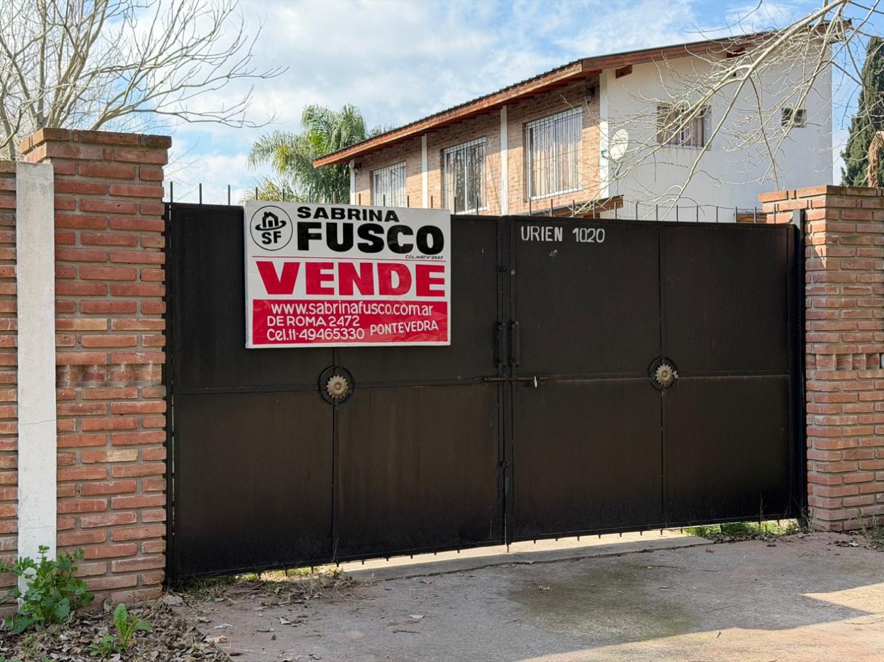 EXCEPCIONAL PROPIEDAD emplazada sobre un amplio lote de mas de 1500m² en 20 DE JUNIO