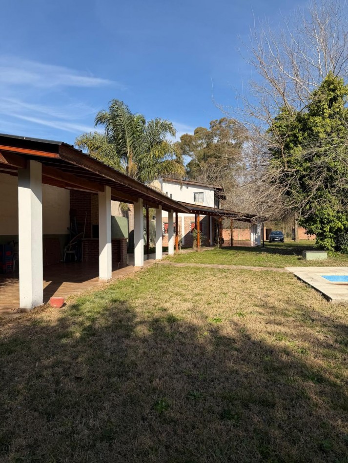 EXCEPCIONAL PROPIEDAD emplazada sobre un amplio lote de mas de 1500m² en 20 DE JUNIO