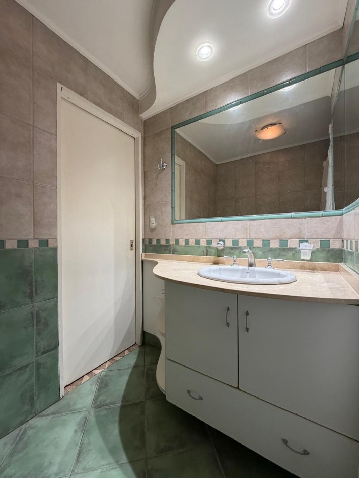 VIVIENDA UBICADA EN PLENO CENTRO DE PONTEVEDRA QUE OFRECE COMODIDAD Y CONFORT.