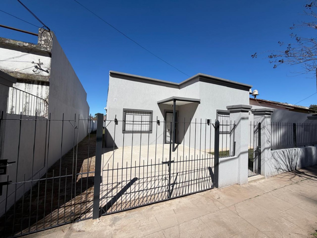 EXCLUSIVA VIVIENDA DE ESTETICA MODERNA EN EL CENTRO DE PONTEVEDRA.