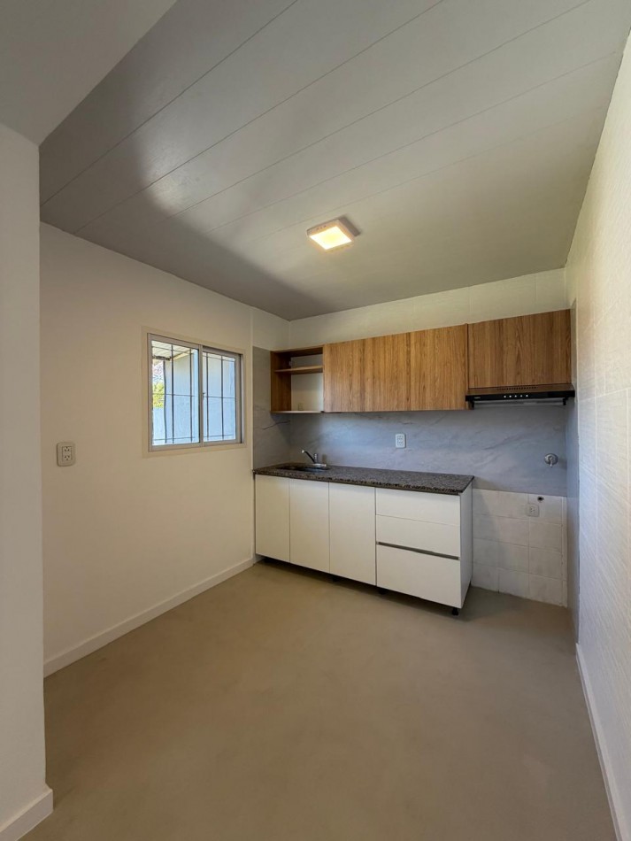 EXCLUSIVA VIVIENDA DE ESTETICA MODERNA EN EL CENTRO DE PONTEVEDRA.