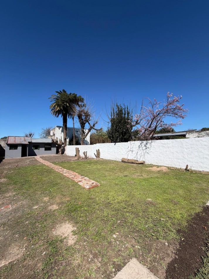 EXCLUSIVA VIVIENDA DE ESTETICA MODERNA EN EL CENTRO DE PONTEVEDRA.
