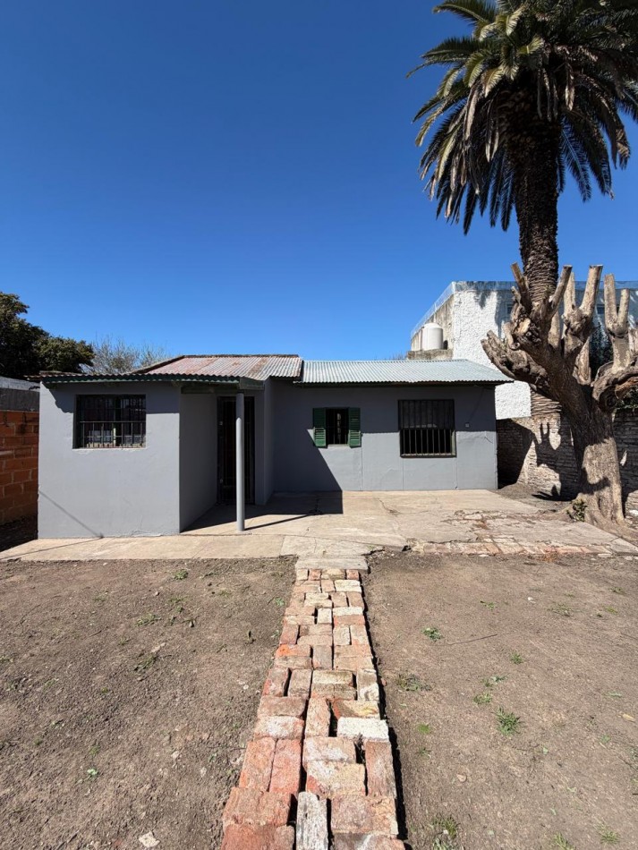 EXCLUSIVA VIVIENDA DE ESTETICA MODERNA EN EL CENTRO DE PONTEVEDRA.