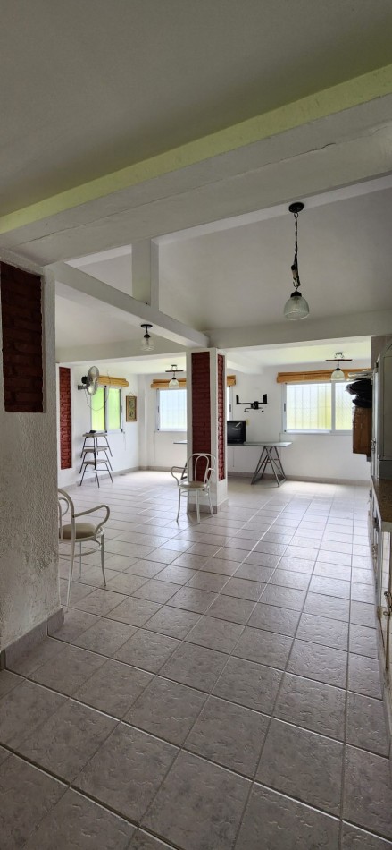 EXCLUSIVA QUINTA DE 2.576 M² CON SALIDA A DOS CALLES
