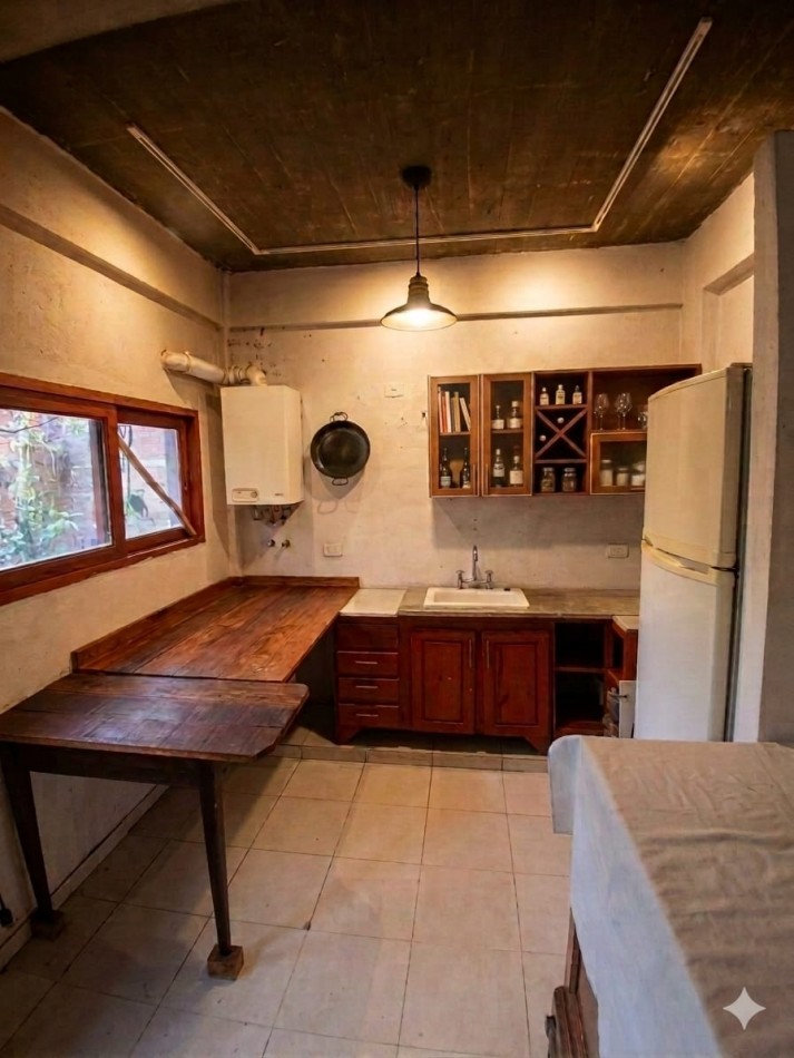  ¡OPORTUNIDAD EN PONTEVEDRA CENTRO! CASA EN 2 PLANTAS ¡APTA CREDITO!